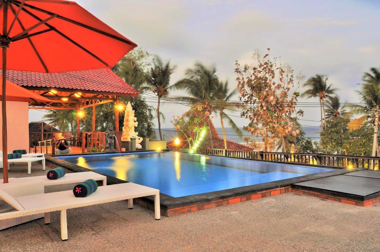 Surya Chandra Beach Bungalow Batununggul Buitenkant foto