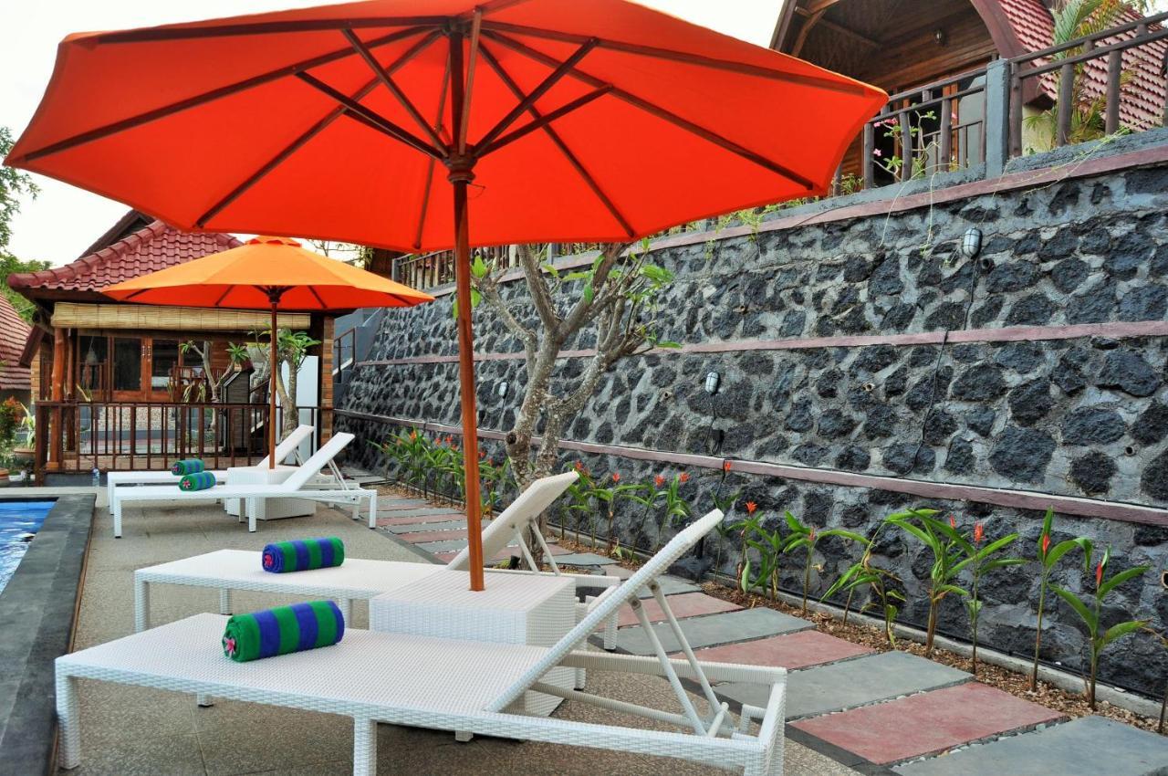 Surya Chandra Beach Bungalow Batununggul Buitenkant foto
