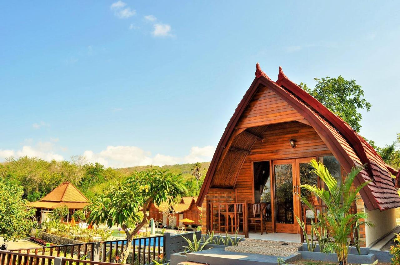 Surya Chandra Beach Bungalow Batununggul Buitenkant foto