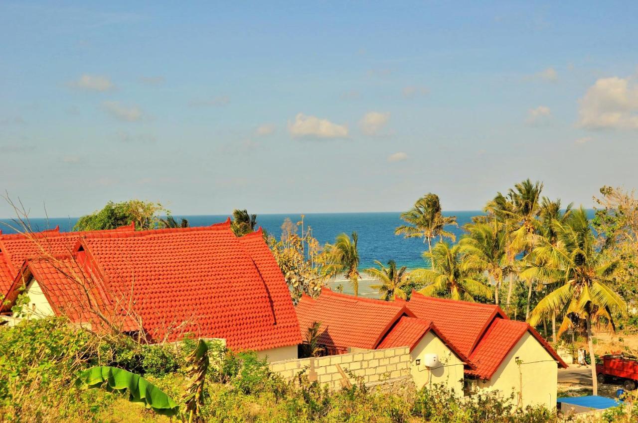 Surya Chandra Beach Bungalow Batununggul Buitenkant foto