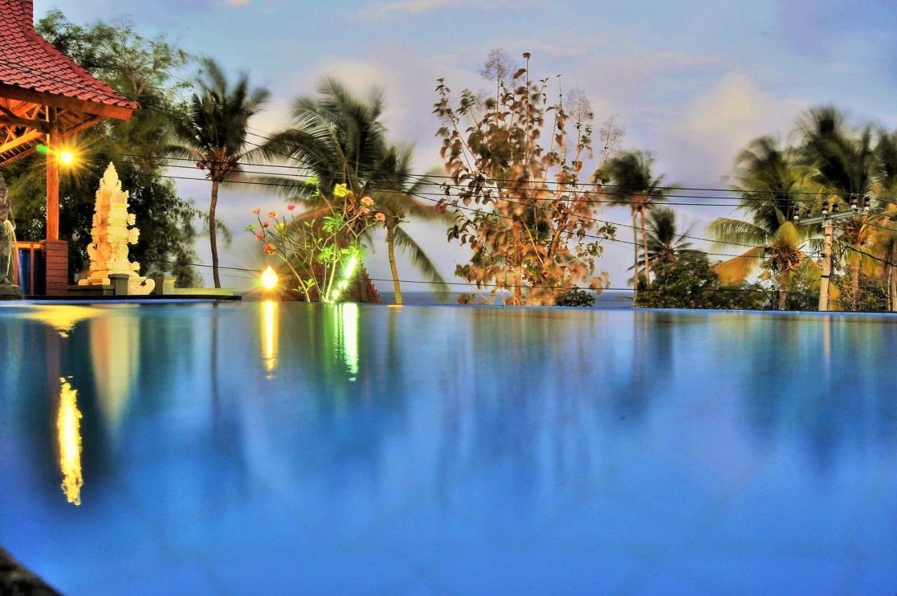 Surya Chandra Beach Bungalow Batununggul Buitenkant foto