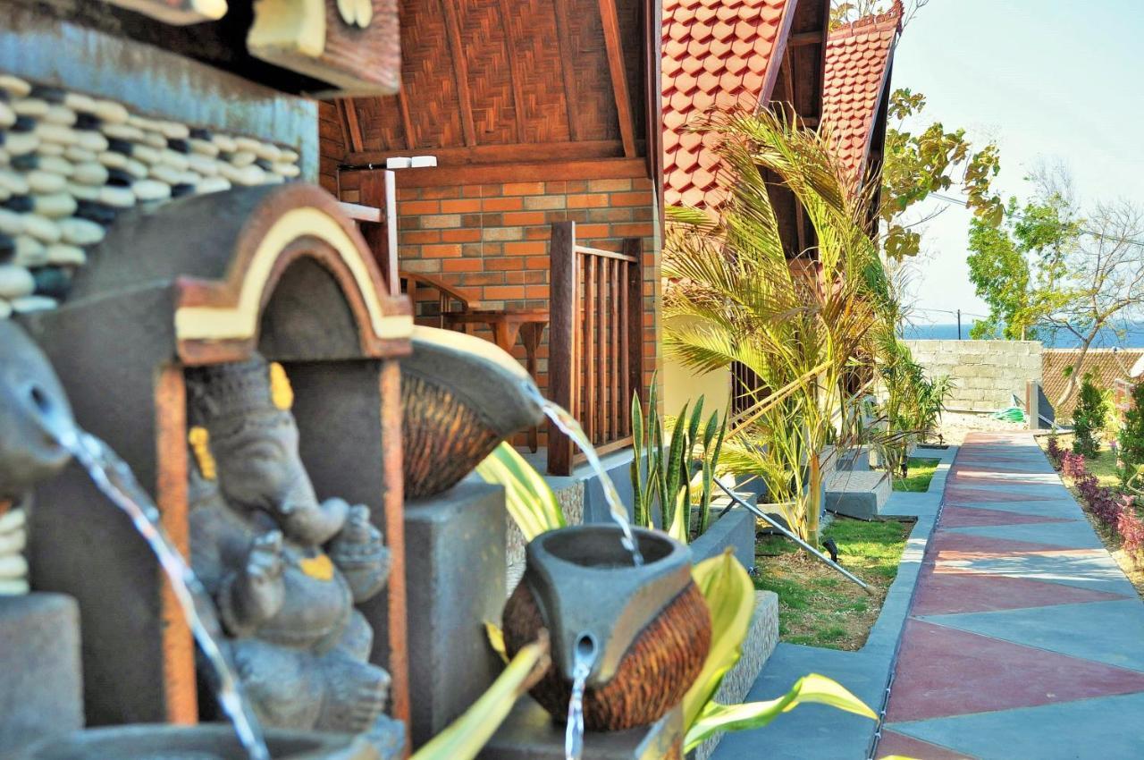 Surya Chandra Beach Bungalow Batununggul Buitenkant foto
