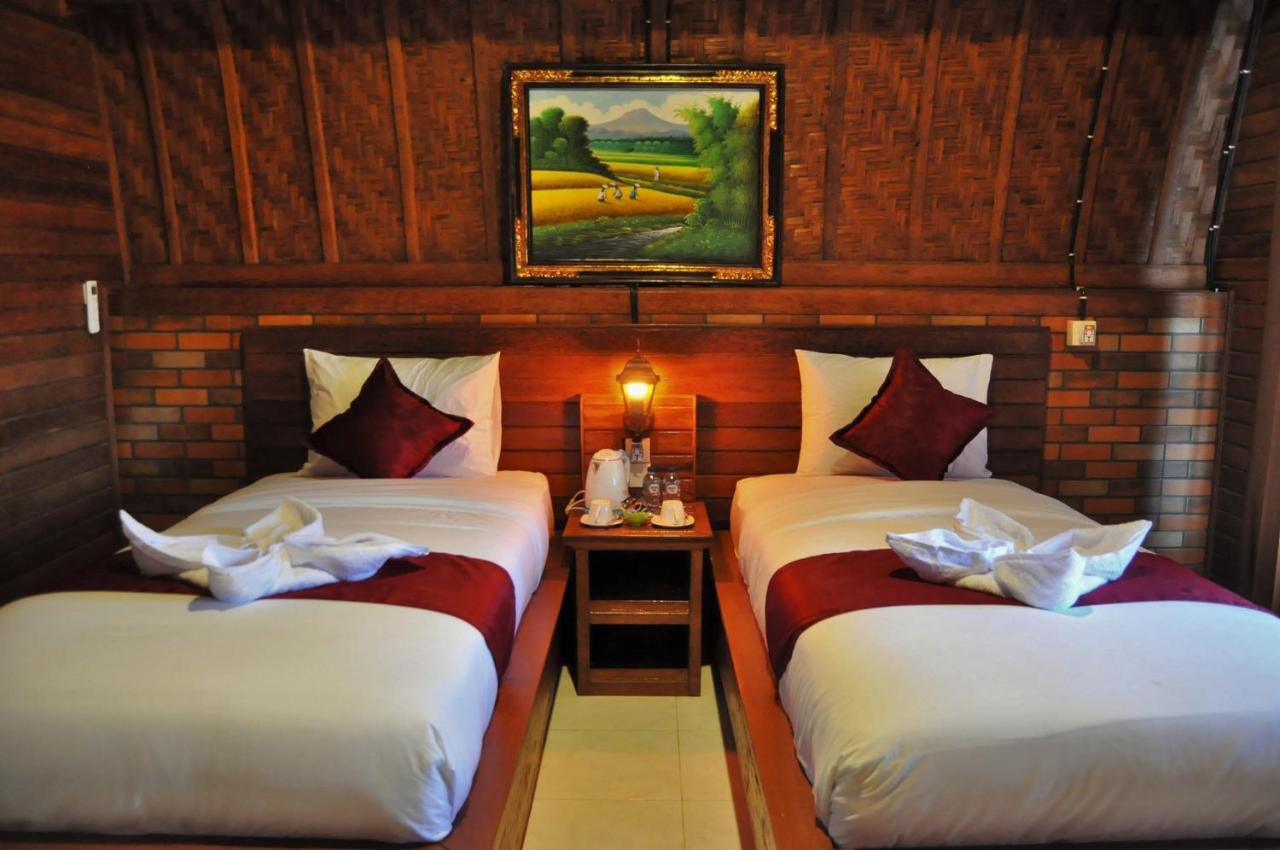 Surya Chandra Beach Bungalow Batununggul Buitenkant foto